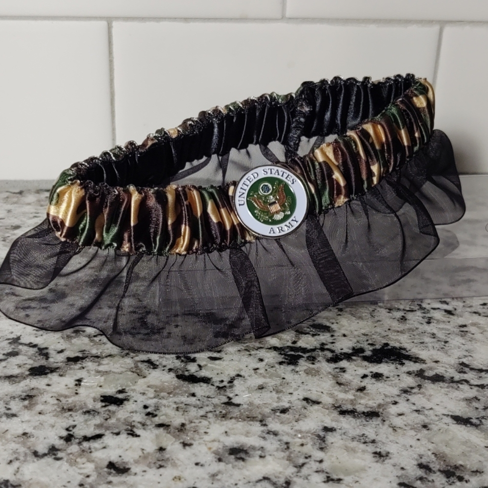 NWT David's Bridal Camo Army Garter Belt